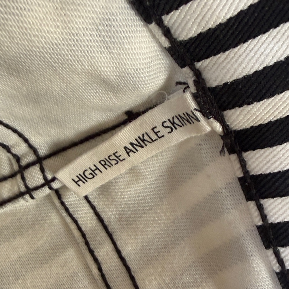 Rag & Bone High-Rise Ankle Skinny Jeans in Oba Black/White Stripe Waist 25 - Picture 5 of 13